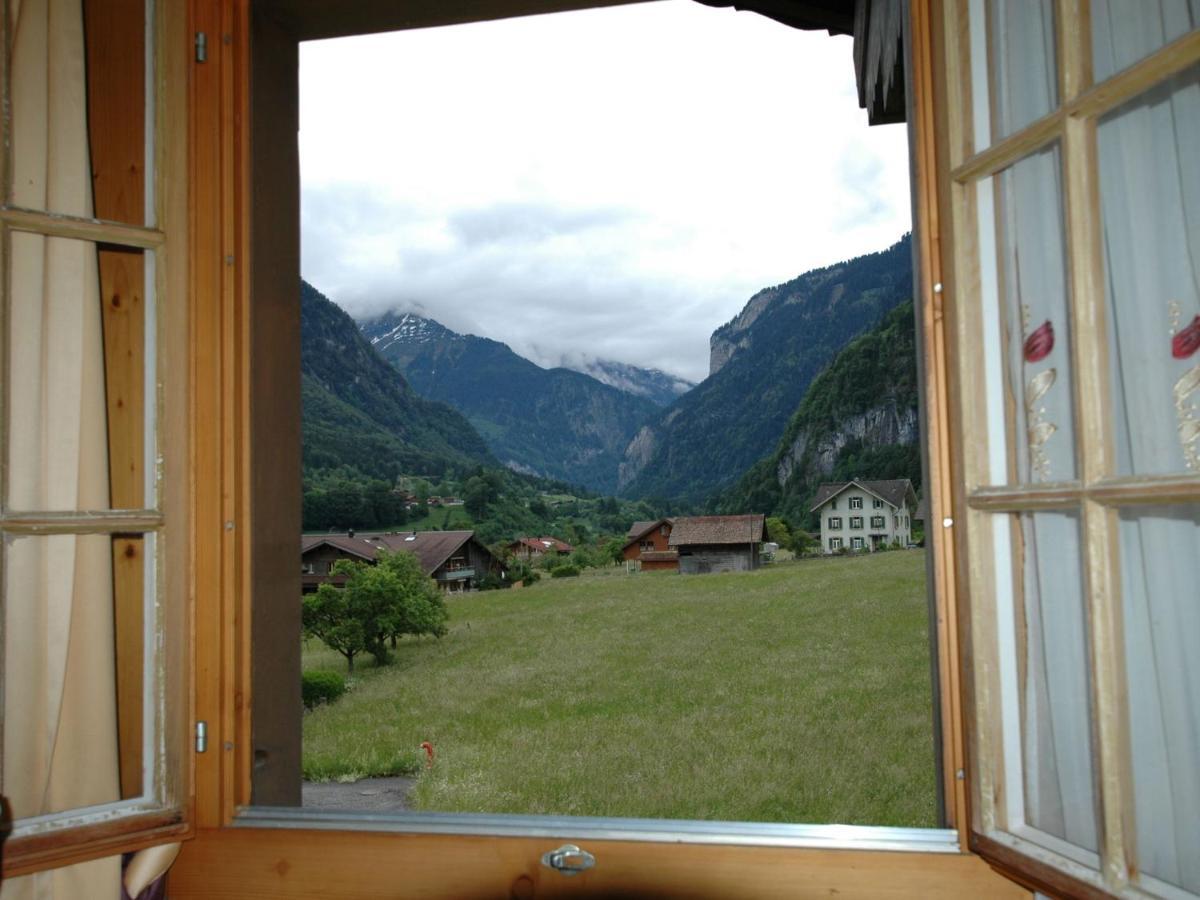Pristine Home In A Charming Village Large Grassy Sunbathing Area View Of The M Nch And Jungfrau Wilderswil Esterno foto